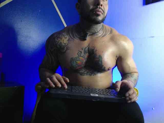 MuscleBigguy