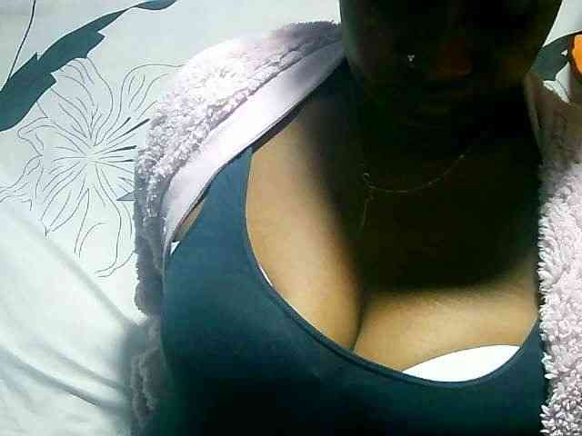 Black257 webcam