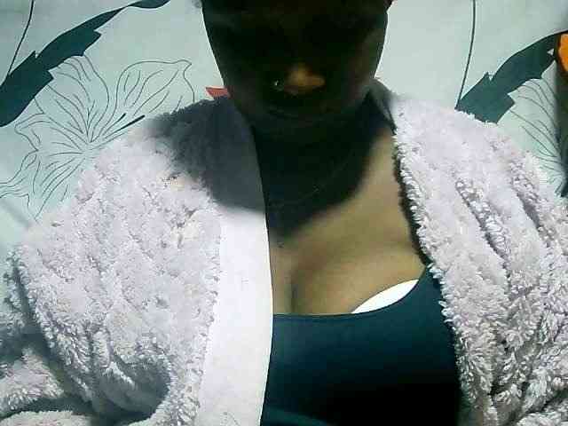 Black257 webcam