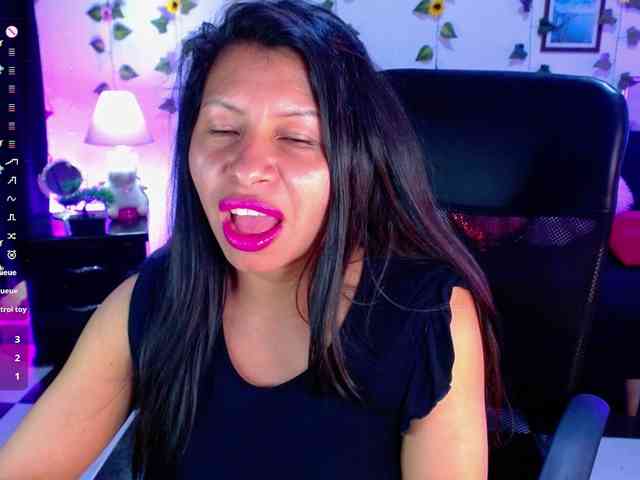 AbbyPrincessAGT webcam