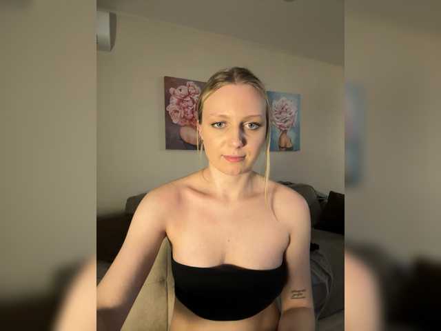 HotWillow's BongaCams show and profile