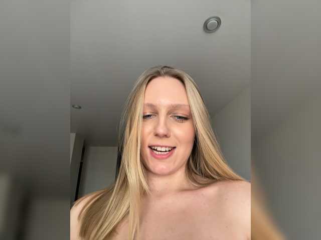 HotWillow's BongaCams show and profile