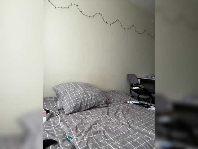 HotWillow's BongaCams show and profile