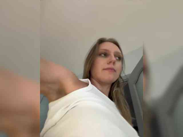 HotWillow webcam