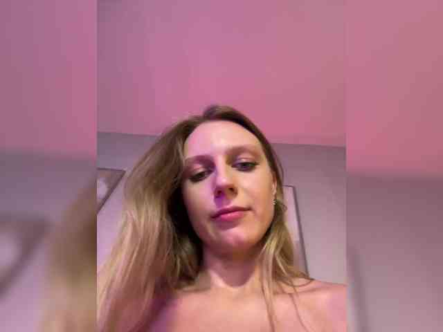 HotWillow webcam