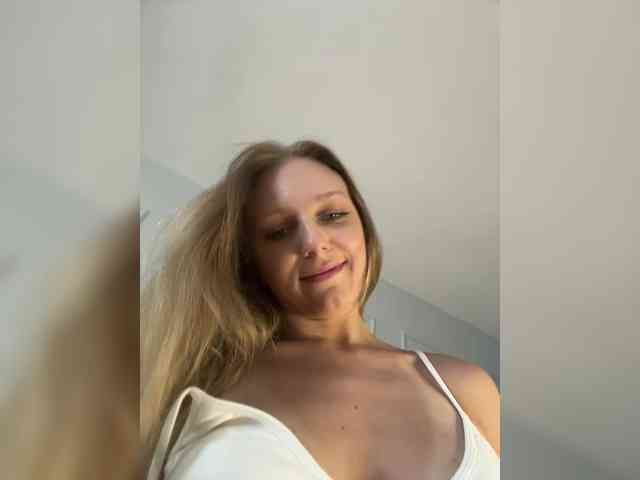 HotWillow webcam