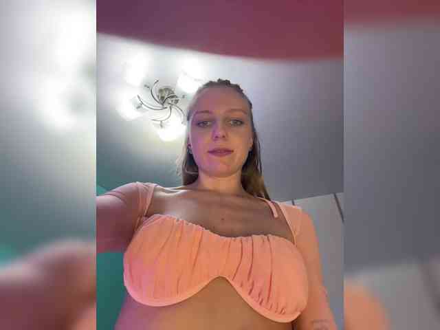 HotWillow webcam