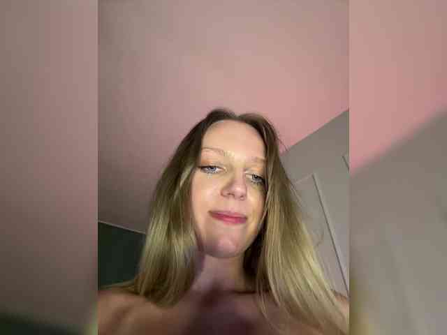 HotWillow webcam