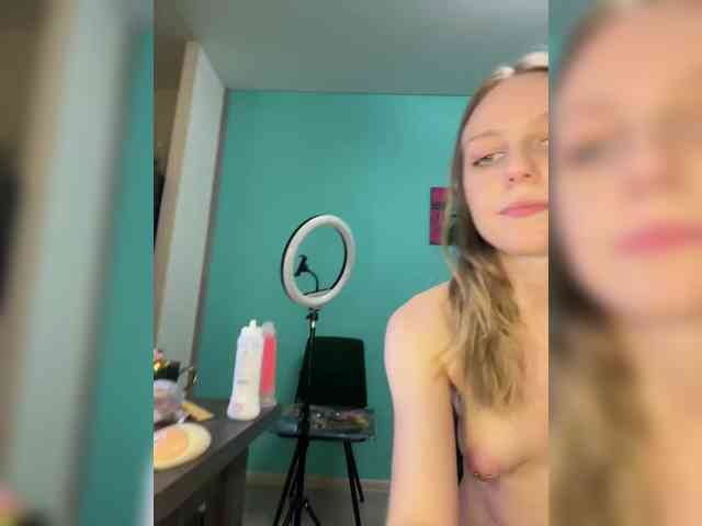 HotWillow webcam