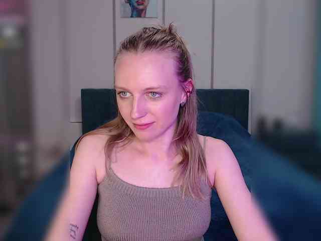 videochat random HotWillow