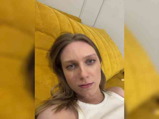 HotWillow webcam