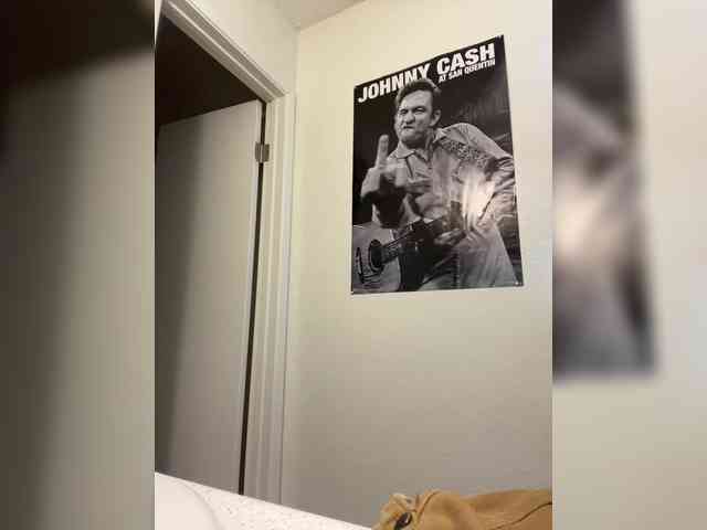 FreakyFaith webcam