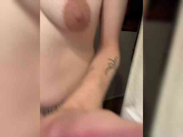 FreakyFaith webcam