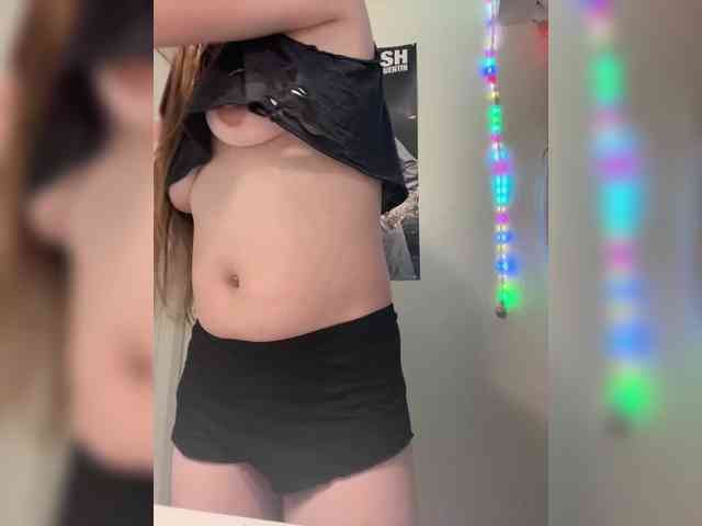 FreakyFaith webcam