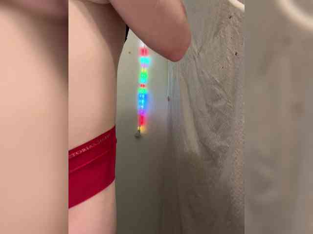 FreakyFaith webcam