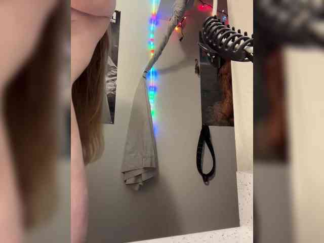 FreakyFaith webcam