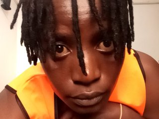 Yourdreamgirl's Live Webcam