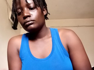 Yourdreamgirl's Live Webcam