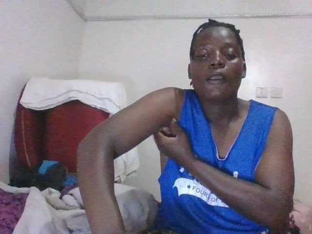 Yourdreamgirl's BongaCams show and profile