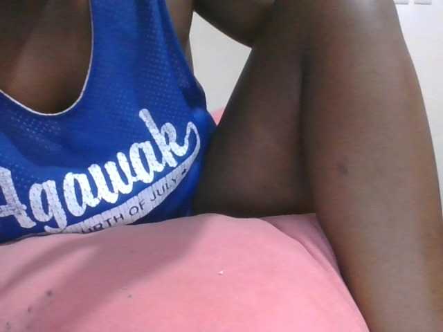 Yourdreamgirl's BongaCams show and profile