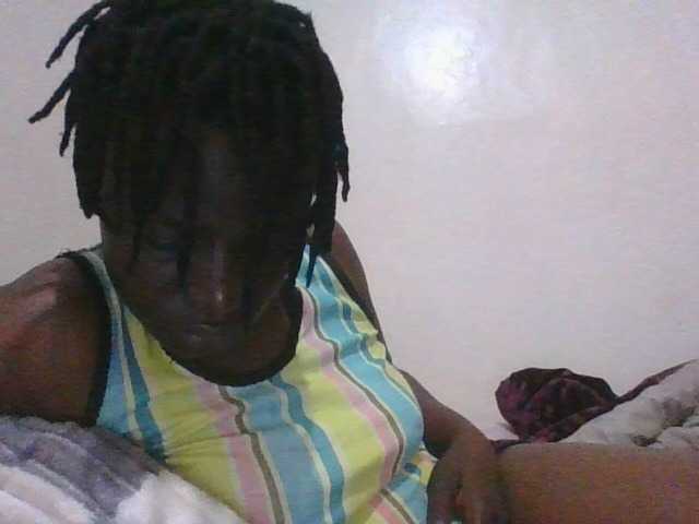 Yourdreamgirl's BongaCams show and profile