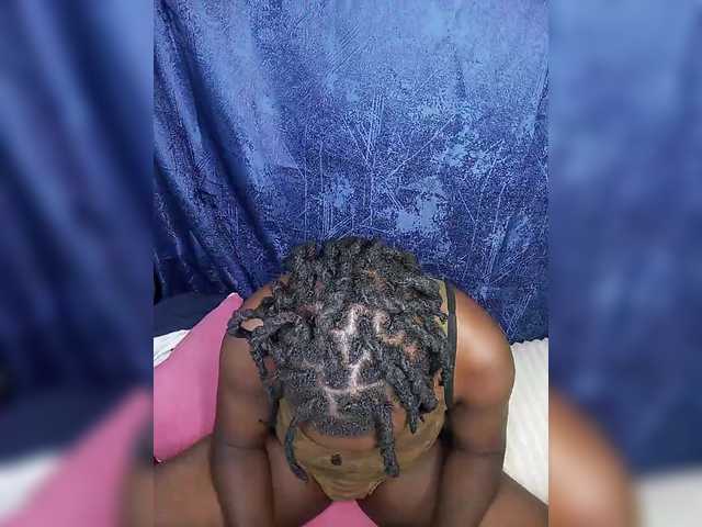 Yourdreamgirl's BongaCams show and profile