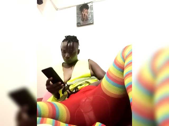 Yourdreamgirl's BongaCams show and profile