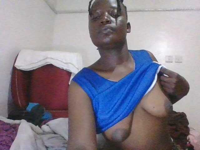 Yourdreamgirl's BongaCams show and profile