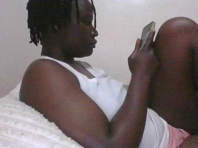 Yourdreamgirl's BongaCams show and profile