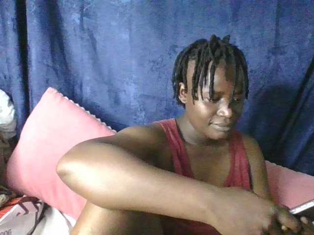 Yourdreamgirl's BongaCams show and profile