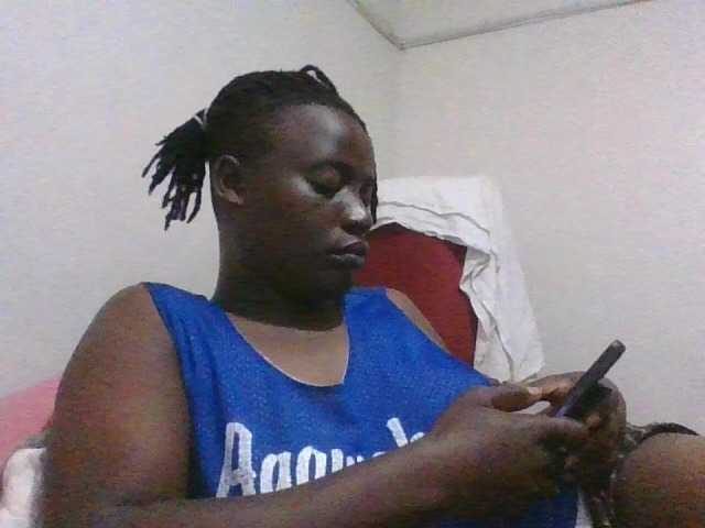 Yourdreamgirl's BongaCams show and profile