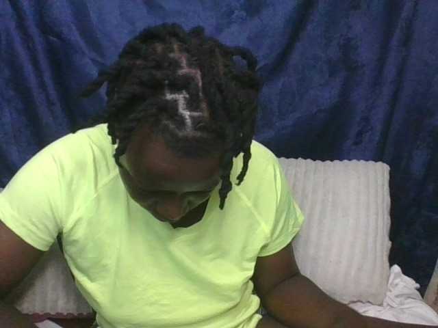 Yourdreamgirl's BongaCams show and profile