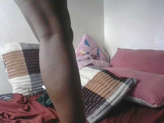 Yourdreamgirl's BongaCams show and profile