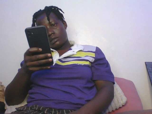 Yourdreamgirl's BongaCams show and profile