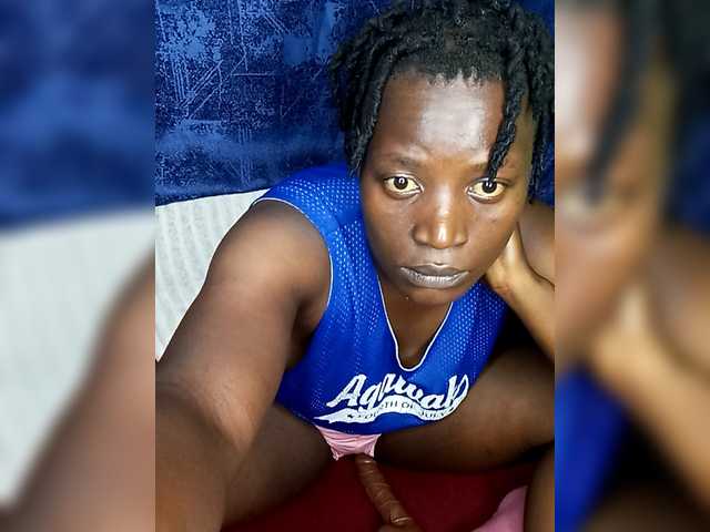 Yourdreamgirl's BongaCams show and profile