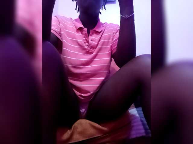 Yourdreamgirl's BongaCams show and profile