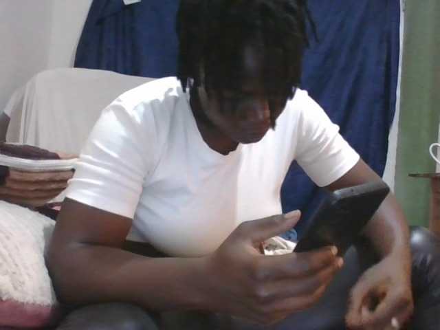 Yourdreamgirl's BongaCams show and profile