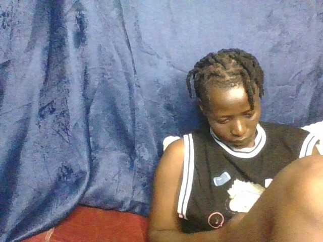 Yourdreamgirl's BongaCams show and profile