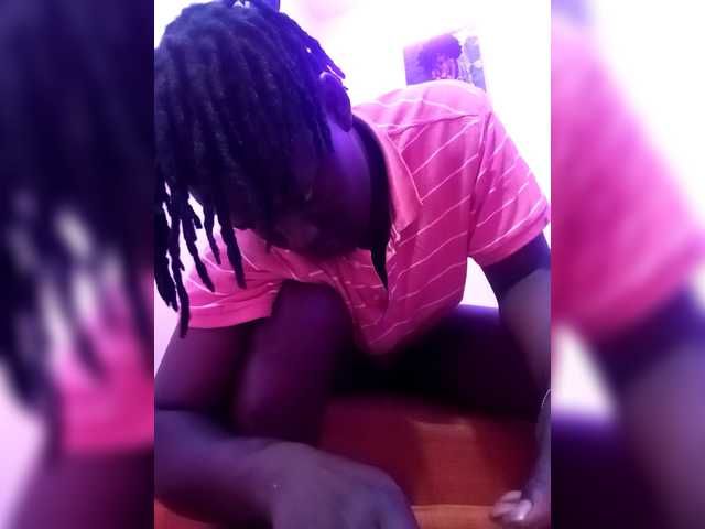 Yourdreamgirl's BongaCams show and profile