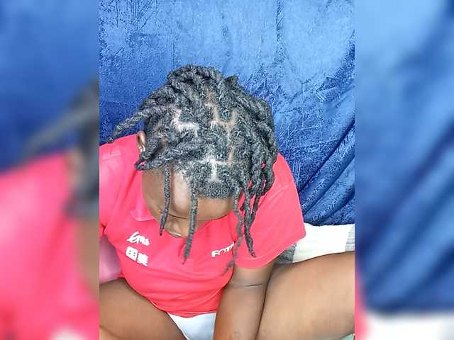 Yourdreamgirl's BongaCams show and profile