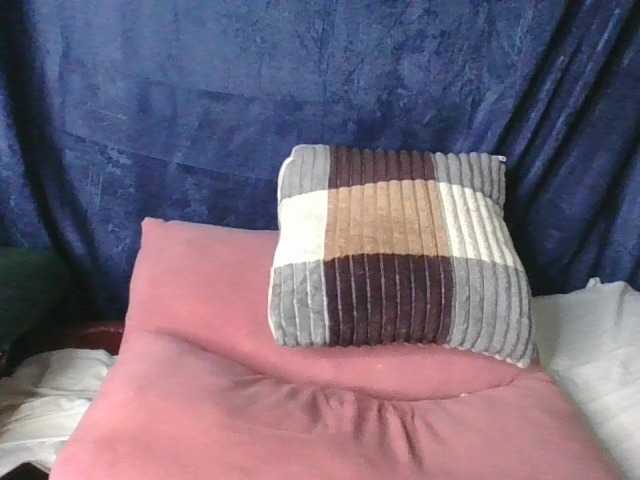 Yourdreamgirl's BongaCams show and profile