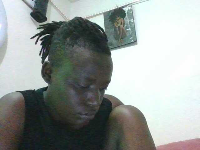 Yourdreamgirl live cam profile