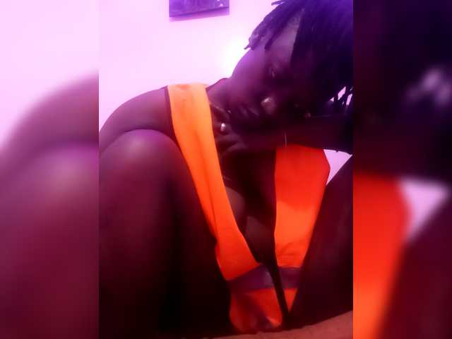 Yourdreamgirl's BongaCams show and profile