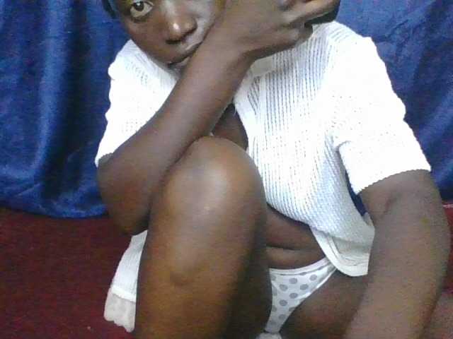 Yourdreamgirl's BongaCams show and profile