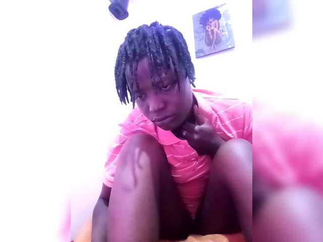 Yourdreamgirl's BongaCams show and profile