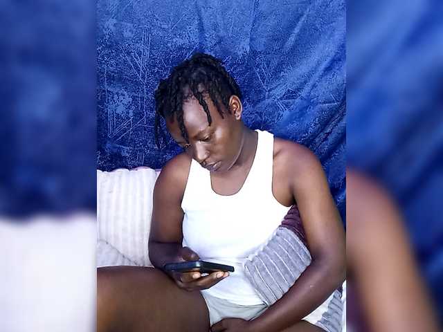 Yourdreamgirl's BongaCams show and profile