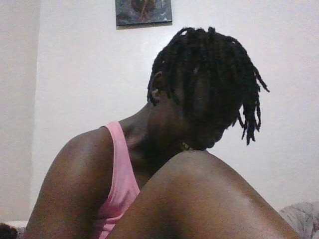 Yourdreamgirl's BongaCams show and profile