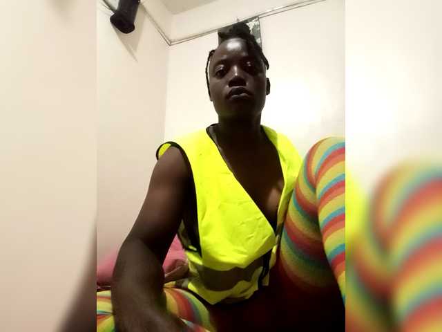 Yourdreamgirl's BongaCams show and profile