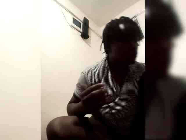 Yourdreamgirl webcam