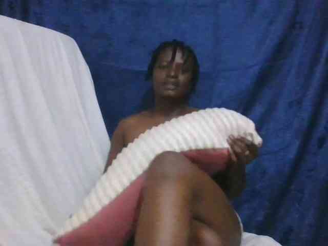 Yourdreamgirl webcam